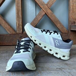 Women’s On Cloud Cloudrunner